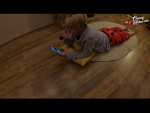 ❤️ Skør blondine suger kæmpe pik og hopper på den - analsex ❤️❌  Sex at da.porn-mz.ru ❌️